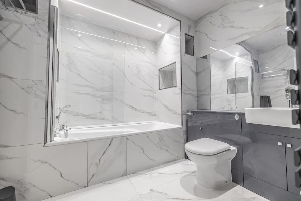 The Pocklington - The Golden Mile Suite Leicester Exteriör bild